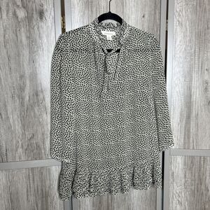 Portrait Of A Girl by Anthropologie Sheer Top Size 8 Clover Pleated Hem